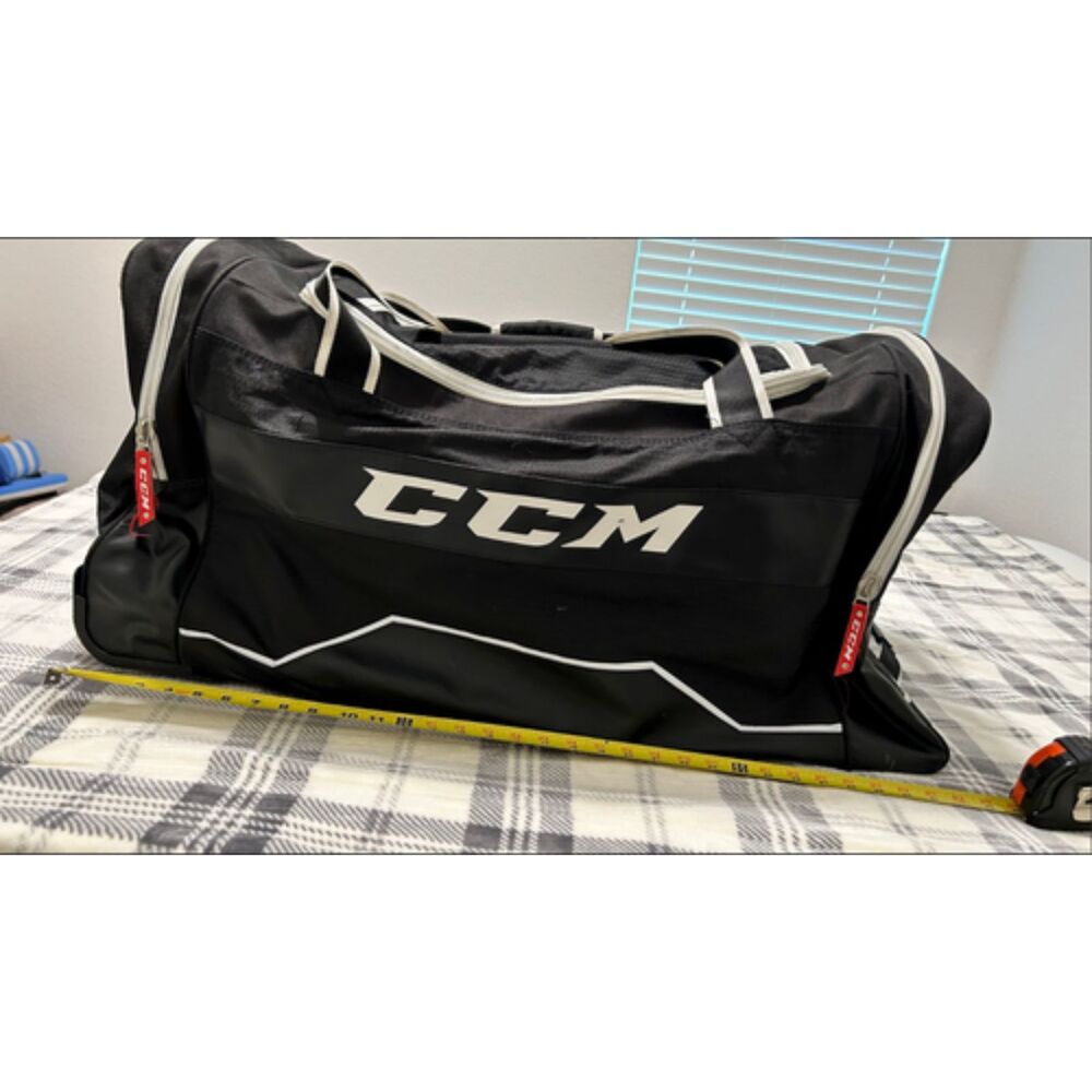 CCM 380 Deluxe Player Wheeled Hockey Bag - Junior